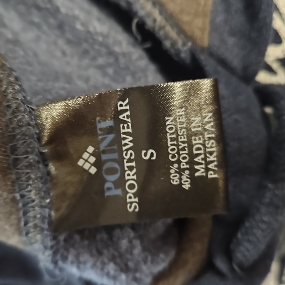 ONE WORLD OBSERVATORY 2015 NYC commemorative graphic hoodie Small Unisex EUC - Picture 3 of 6